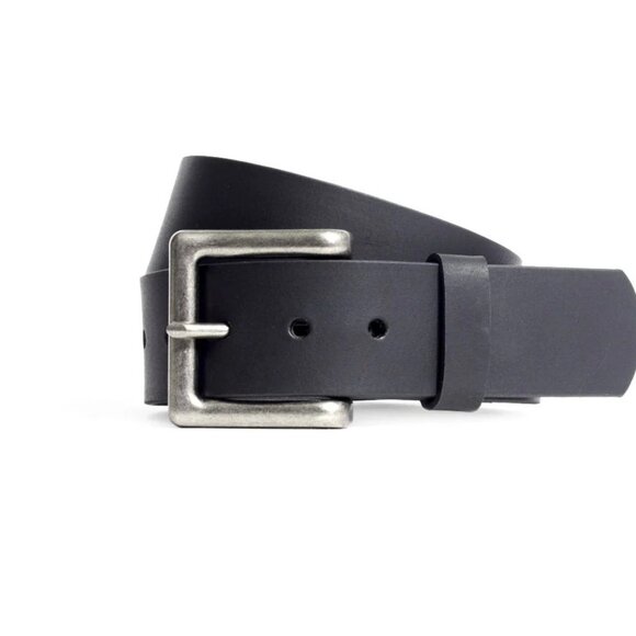 The Everyday Leather Belt - Picture 1 of 2